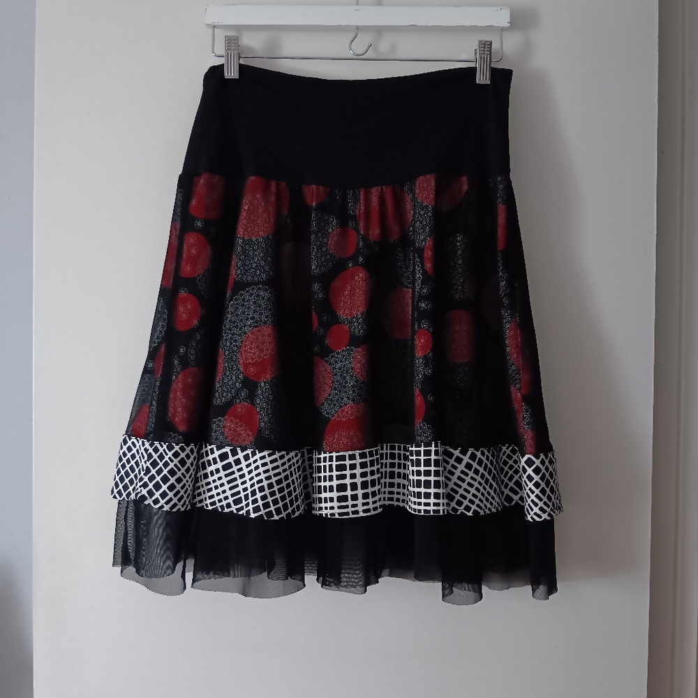 DINH BA Black Red White Print Tulle Layered Skirt L